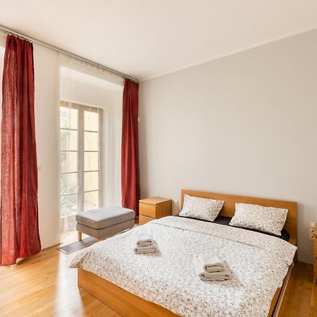פראג City Centre Garden Apartment With Parking מראה חיצוני תמונה