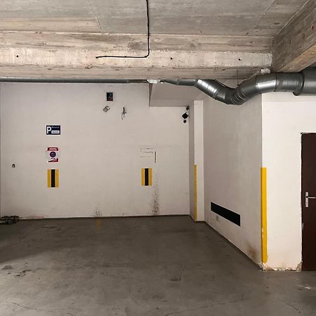 פראג City Centre Garden Apartment With Parking מראה חיצוני תמונה